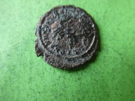 uralte Bronzemünze 20 mm     1.55 g