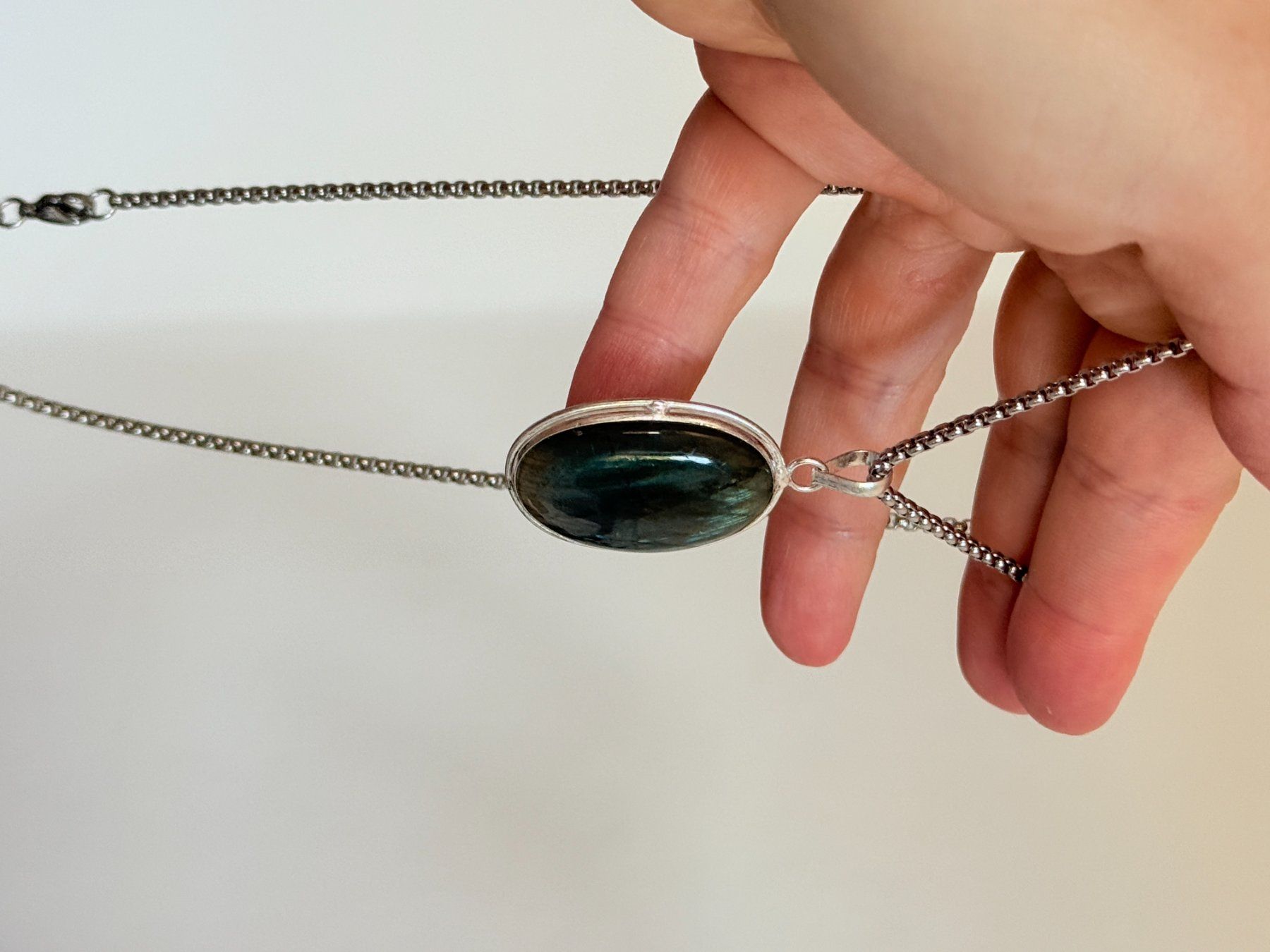 Ketten: Collier avec labradorite - Élégant & Naturel! – Neu und originalverpackt aus Genève von AWWA 4
