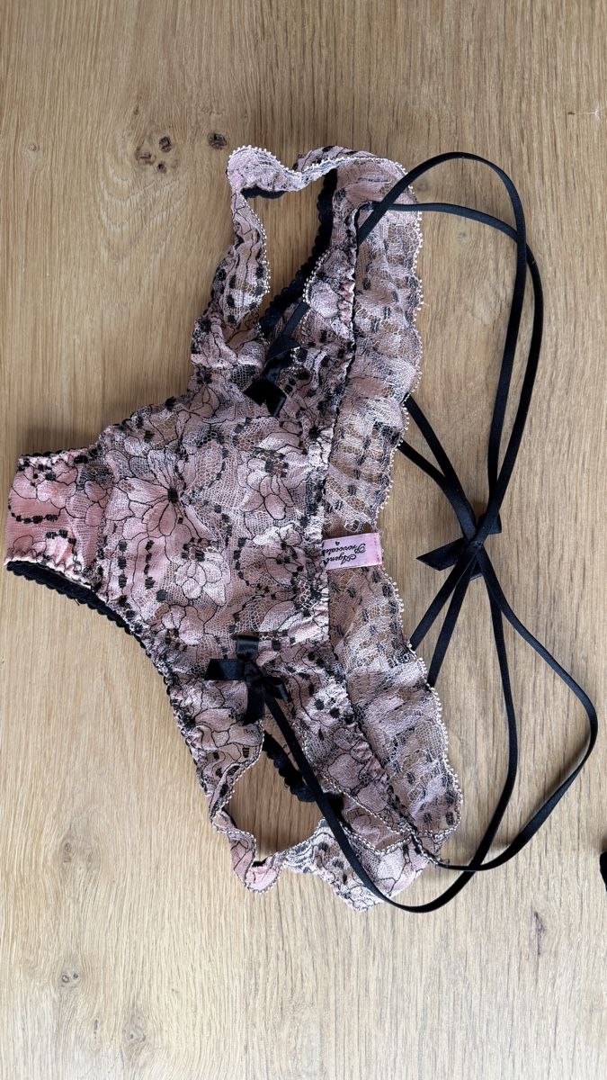 Altra biancheria intima: Agent Provocateur Dessous Set mit Spitze – Usato da Russikon venduto da Faeby87 1