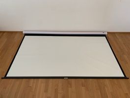 Beamer Leinwand