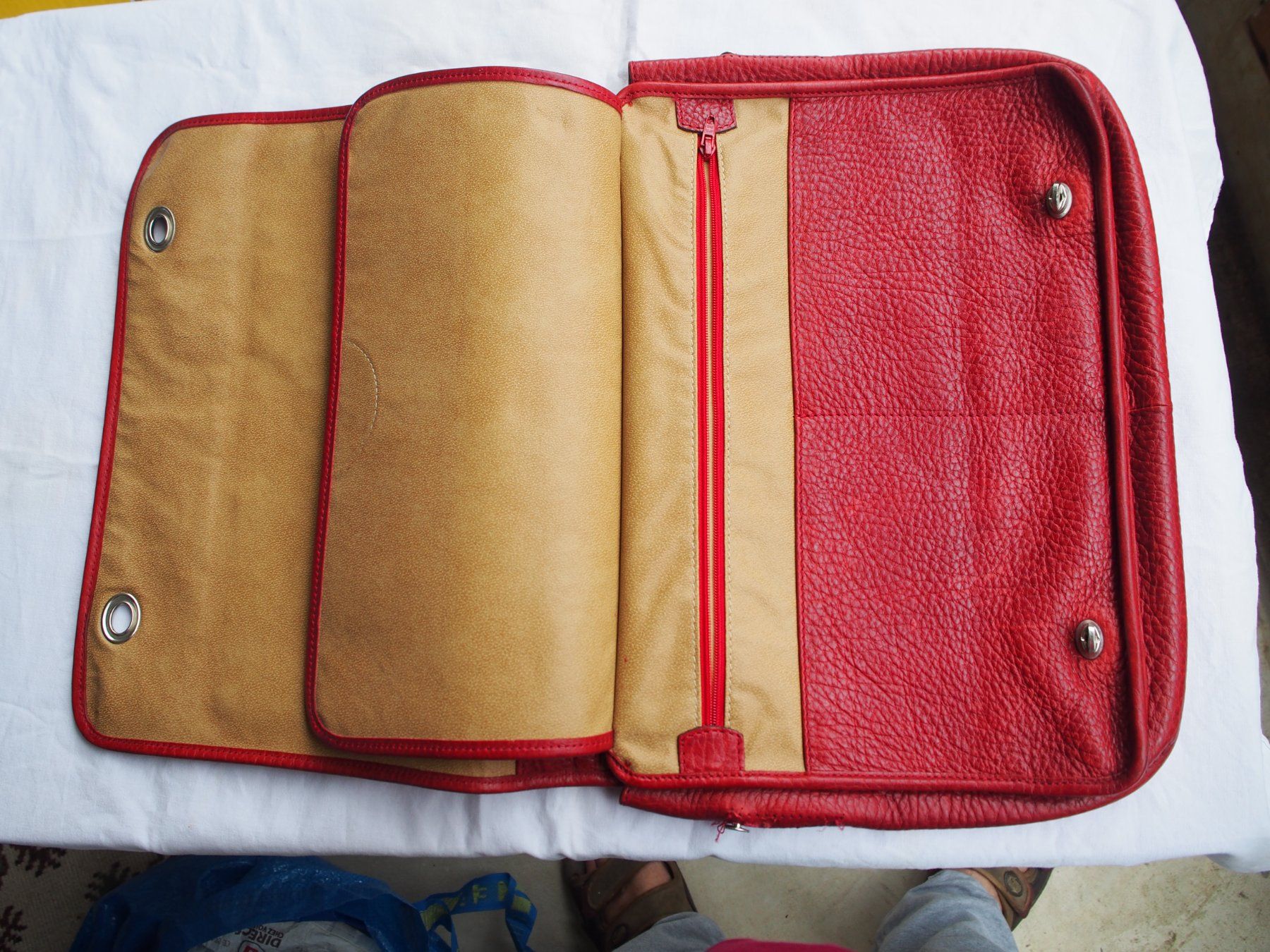 Valigie & Borse: Cartable de qualité "Jacques Esterel". Paris – Usato da Meyrin venduto da SRkaem 4