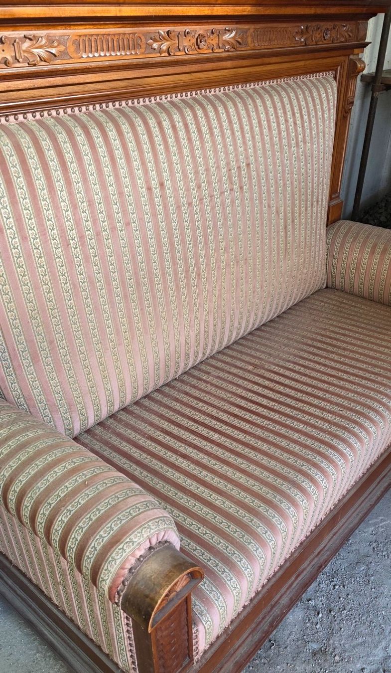 Divani: Biedermeier-Sofa mit wunderschöner Schnitzereien antik – Usato da Flums venduto da Flumsantik 1