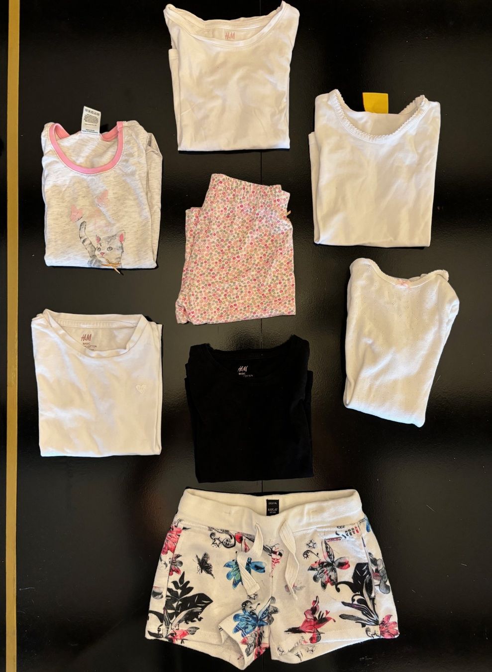 Lotti & Set di vestiti: Kleiderpaket Mädchen Gr. 98/104 – Usato da Buchs ZH venduto da Donsalentino
