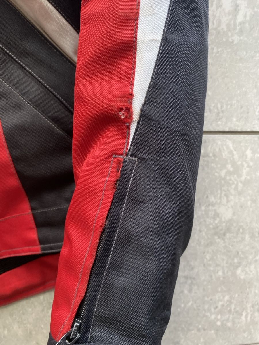IXS Vestes: Motorradjacke iXS – D'occasion à Möriken AG par EveMllr 4