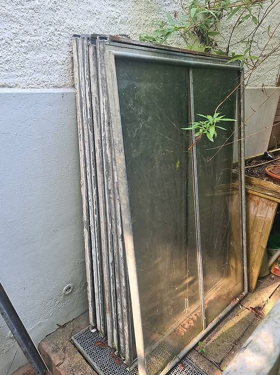 Finestre: Gewächshaus Scheiben Glas – Usato da Winterthur venduto da PFINGSTROSE07