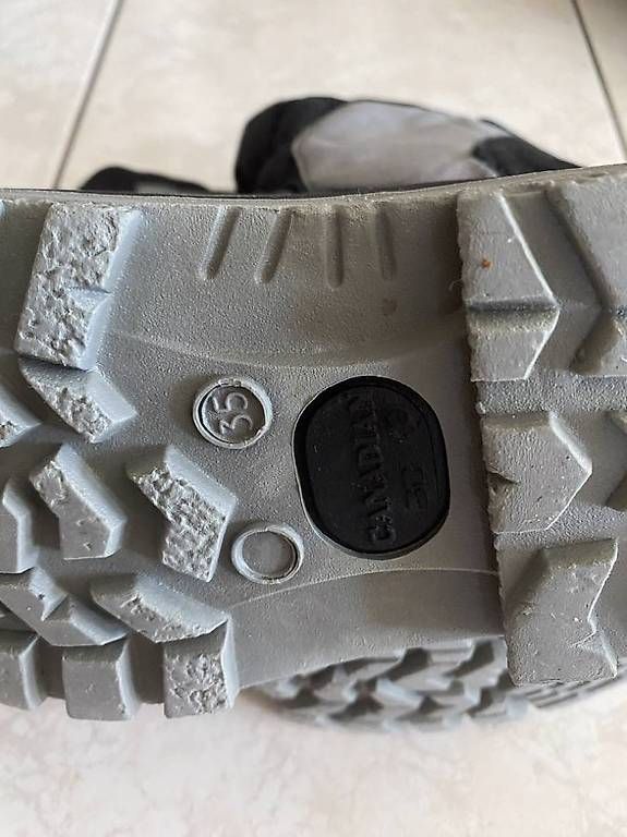 Scarpe per ragazzi: Chaussures de neige pointure 35 – Usato da Lausanne venduto da Catherine1003 3