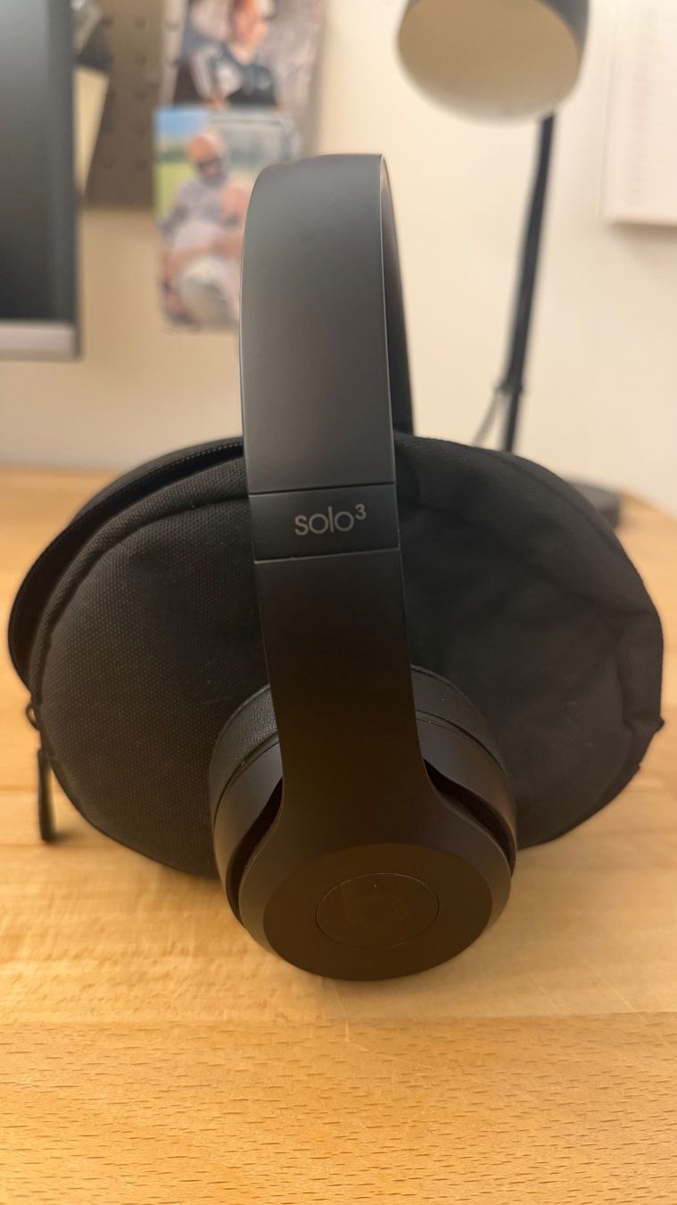 Beats Cuffie: Beats Solo3 Wireless Kopfhörer Schwarz inkl. Case – Usato da Pratval venduto da Janinho_13 3