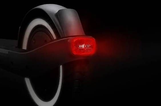 Scooter: E-Scooter SoFlow E-Scooter SO ONE, Black - 17.20.3004 – Nuovo e nell'imballaggio originale da Opfikon venduto da total-shop 1