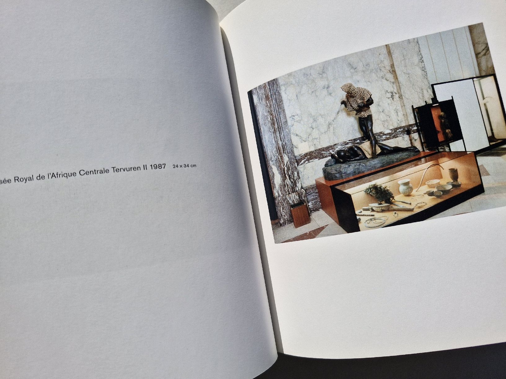 Libri: Candida Höfer Buch "In ethnographischen Sammlungen" – Usato da Zürich venduto da Secretariat11 3