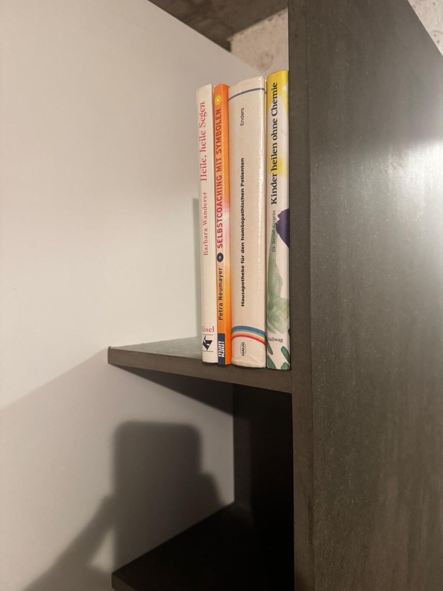 Étagères: Bücherregal – D'occasion à Maienfeld par Kreta2020 1