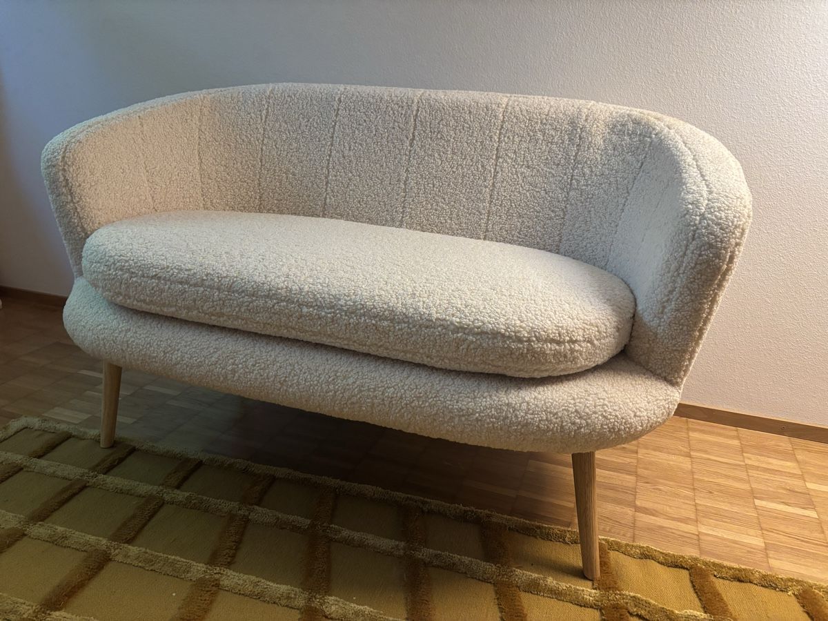 Sofas: Bouclé Sofa Creme – Teddy Look 2-Sitzer – Gebraucht aus Zürich von Eves.vintage.element 4