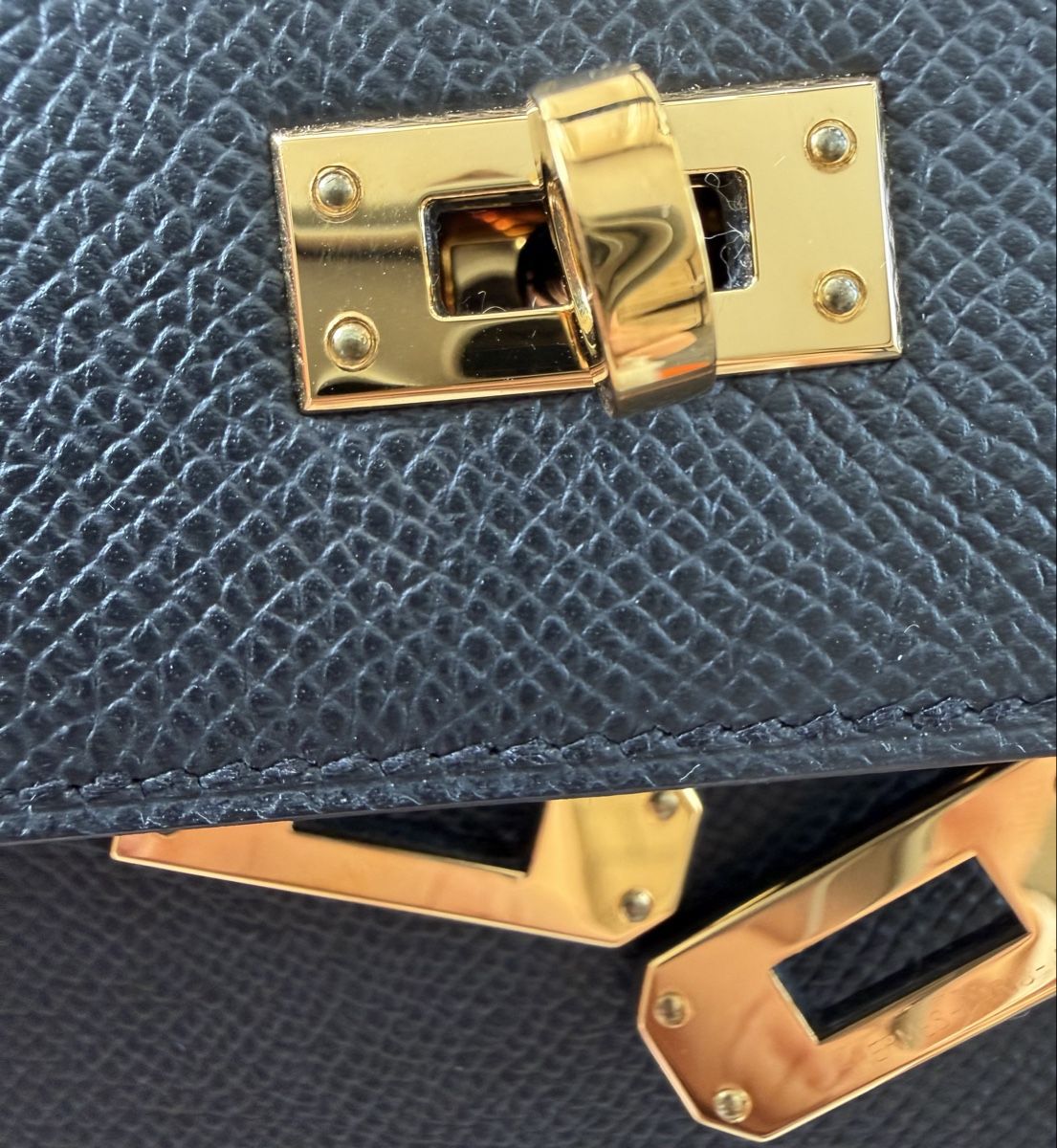 Hermès Taschen für Damen: HERMÈS Kelly 25 – Neu (gemäss Beschreibung) aus Pfäffikon SZ von happy.life 4