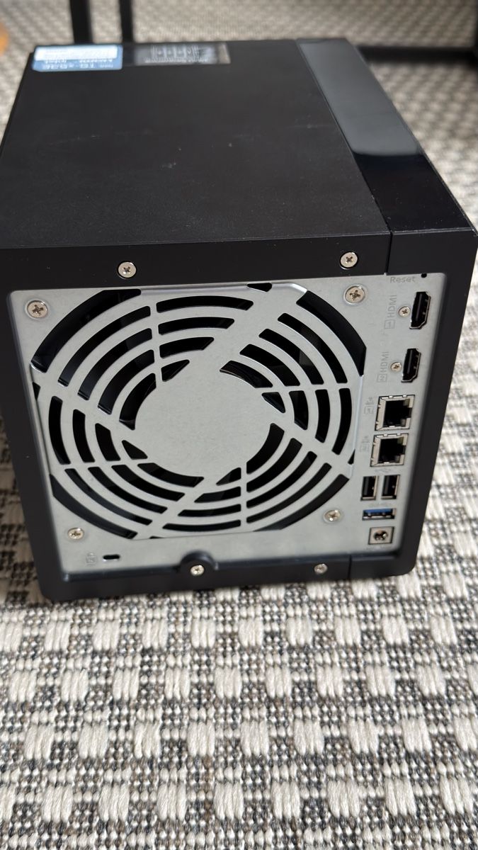 PC: Qnap Ts-453E mit garantie – Nuovo (secondo la descrizione) da Schwerzenbach venduto da Amv_w2s 4