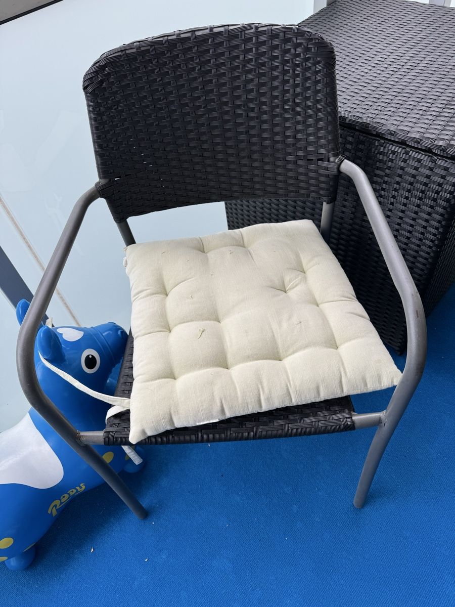 Set di tavolo e panche: Garten-Lounge Set / Balkonmöbel Polyrattan schwarz – Usato da Liestal venduto da ind_km9z 2
