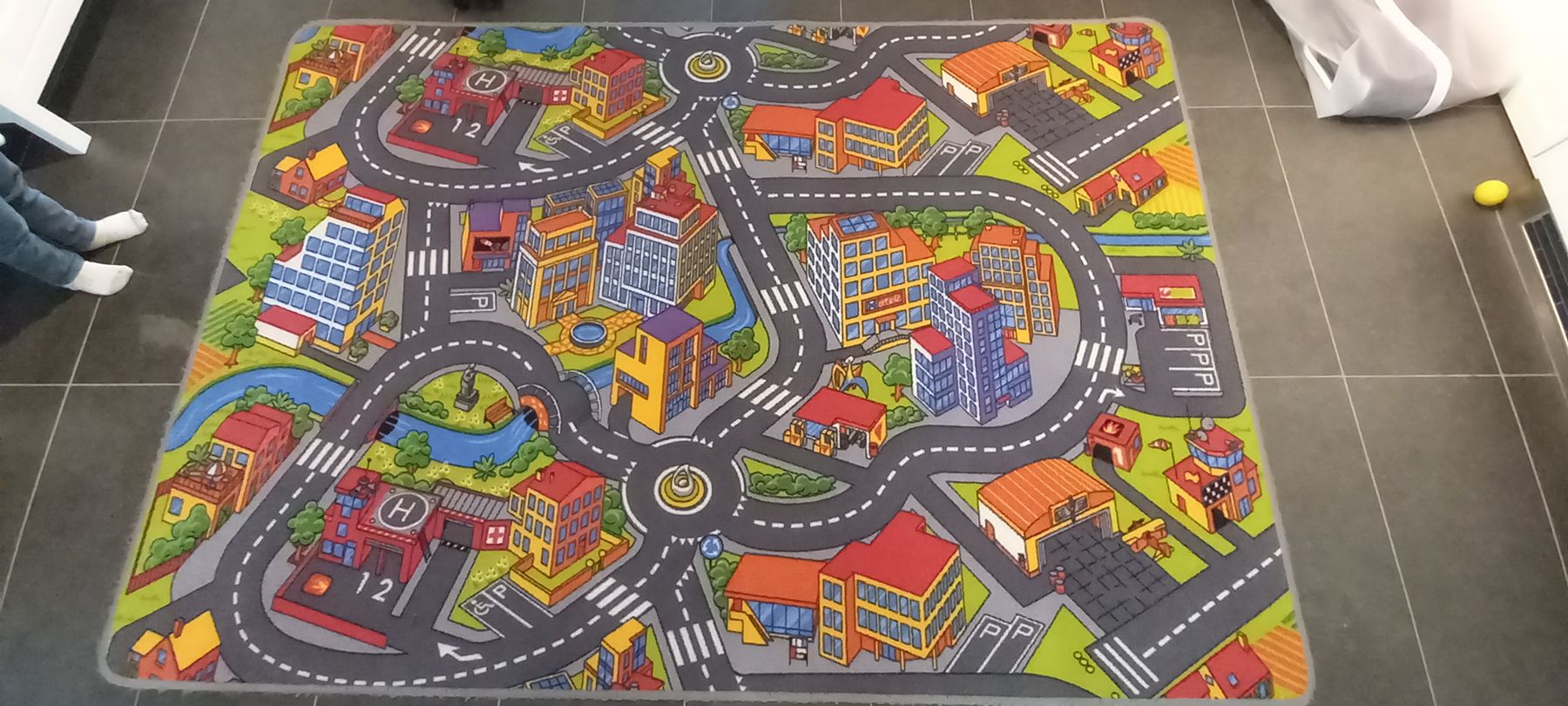 Tappeti & Tappetini: Spiel/Autoteppich – Usato da Menzingen venduto da anaconda69