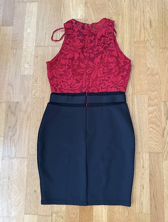 Kleider: AX Paris Kleid - UK 12 – Gebraucht aus Sursee von nl9_tj59 1