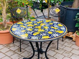 Lava Tisch mit Zitronen rund Caltagirone