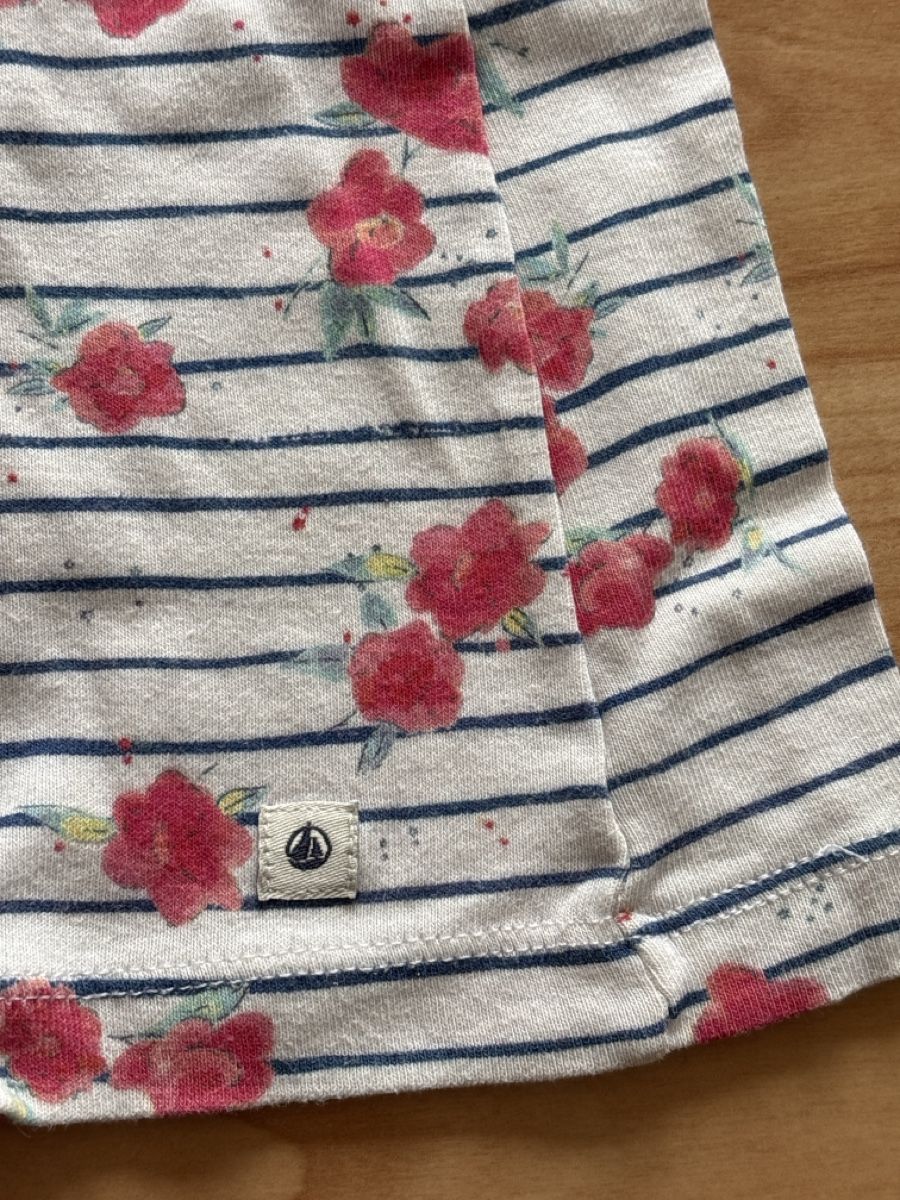 Petit Bateau Pigiama & Simili: Petit Bateau Nachthemd, Gr. 140, Blumenmuster, – Usato da Zürich venduto da divewhites01 2