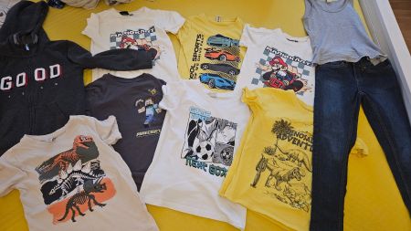 Kleiderpaket 128