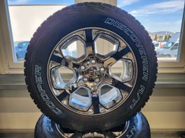 4x Kompletträder Dodge RAM 1500 Laramie mit Cooper Discover