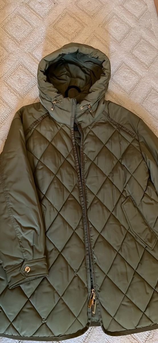 C&A Cappotti: Manteau vert neuf – Nuovo e nell'imballaggio originale da Neuchâtel venduto da sai_6zhx 1