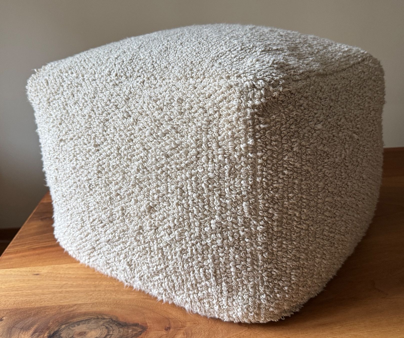 Micasa Hocker: 2 Stk. CAMEO Pouf von micasa – neu und originalverpackt – Neu und originalverpackt aus Zürich von Whynotkurt 1