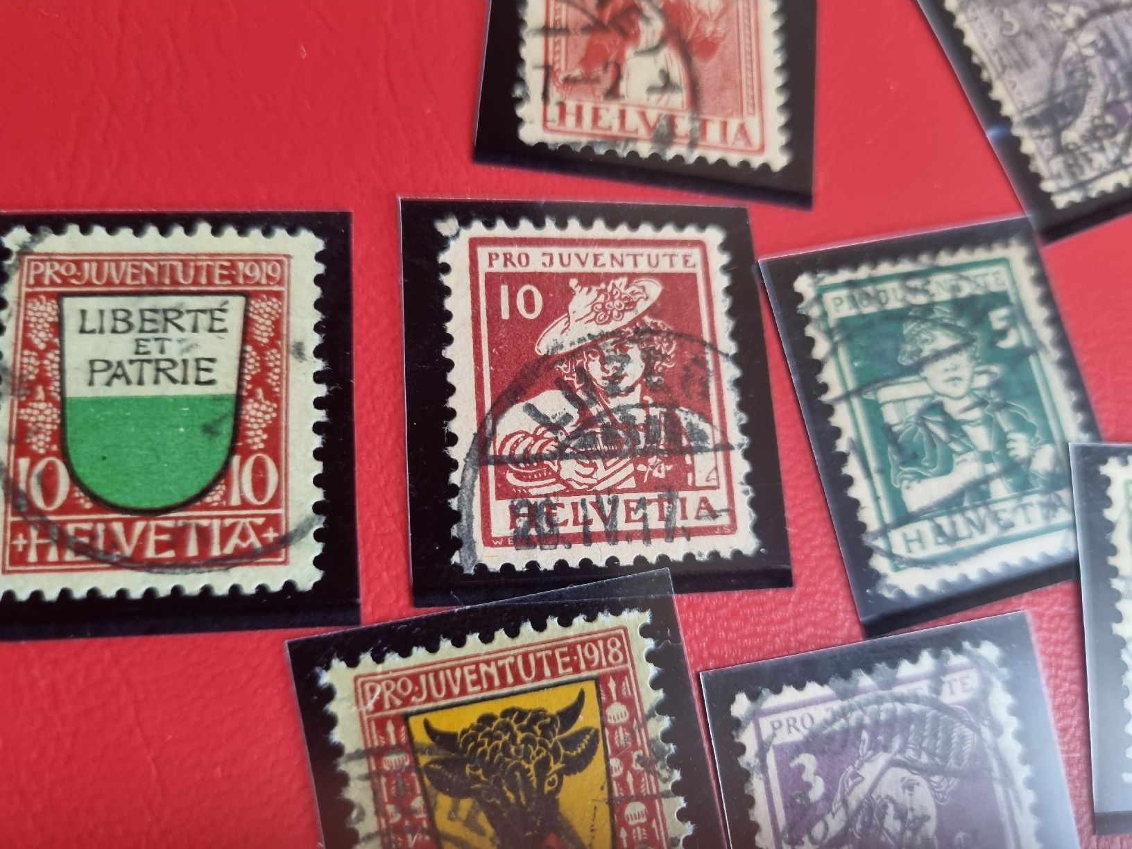 Tutti i francobolli: PJ - SAMMLUNG - AB 1913 MIT BESSEREN – Usato da Heimenschwand venduto da rog_p7h9 1