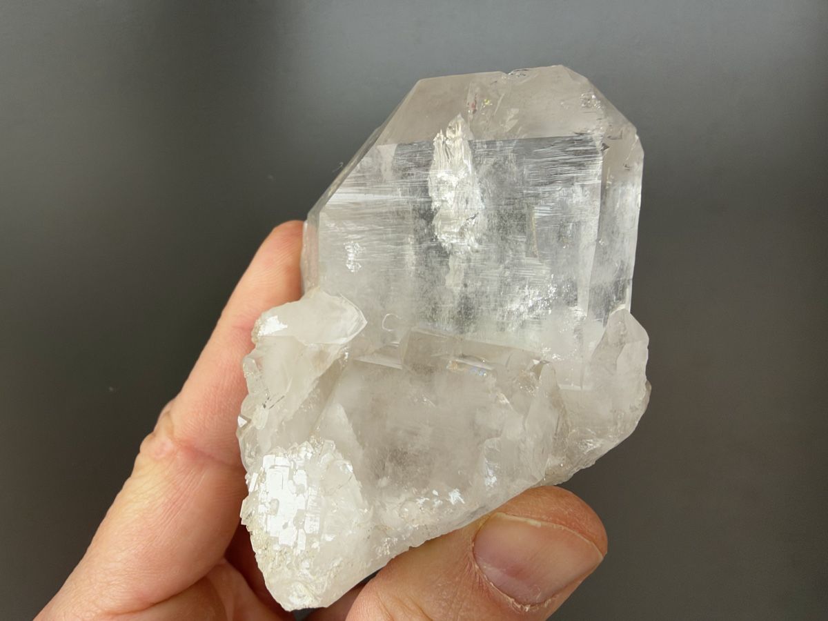 Mineralien & Heilsteine: Bergkristall Piz Beverin – Gebraucht aus Oberuzwil von Crystall0 7