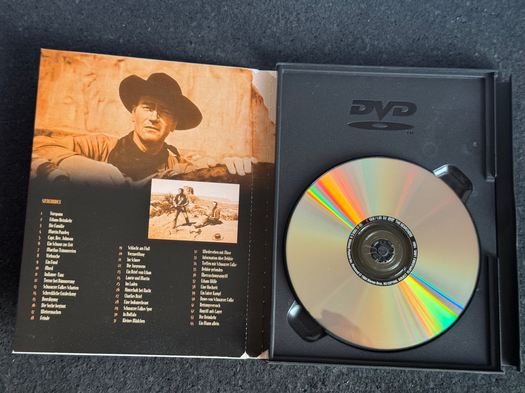Alle DVDs: John Wayne Western DVD DE/EN/SP "Der schwarze Falke" – Gebraucht aus Fribourg von tschjoly 4