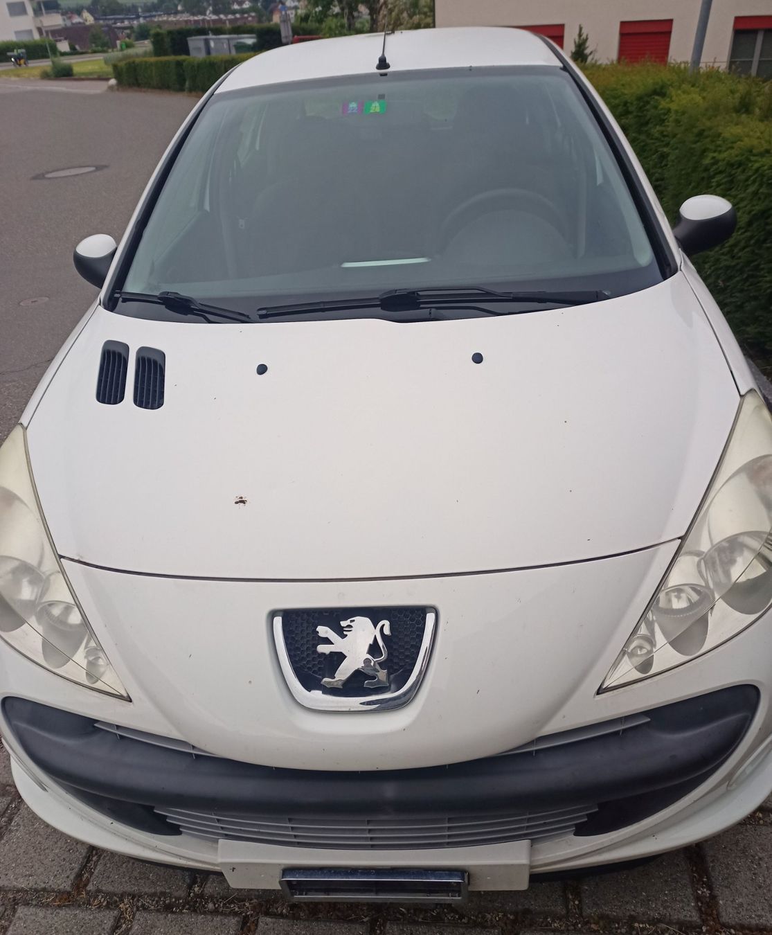 Peugeot Automobili: Peugeot 206+ 1.4i Trendy – Usato da Mettmenstetten venduto da 7three 1