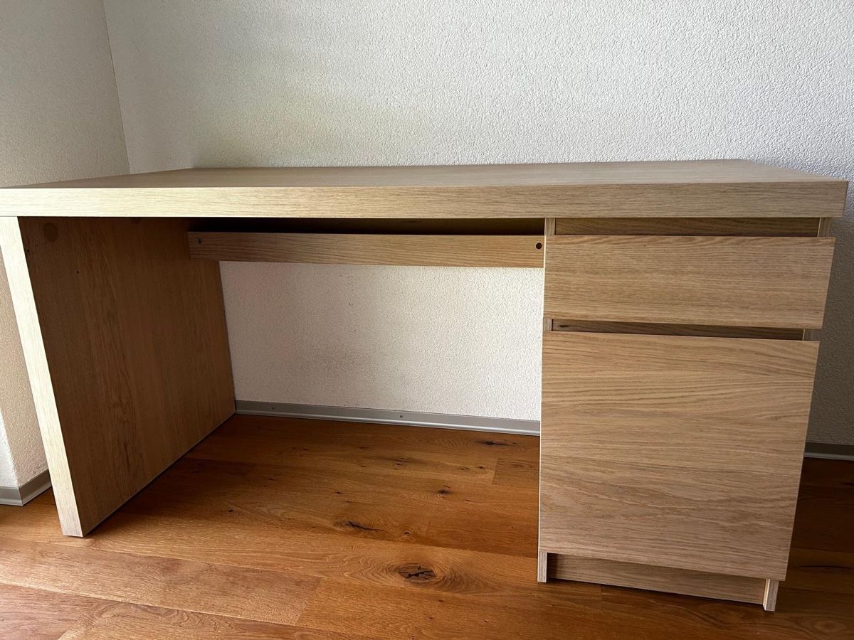 Schreibtische: Ikea MALM Schreibtisch – Gebraucht aus Kallnach von schwab04