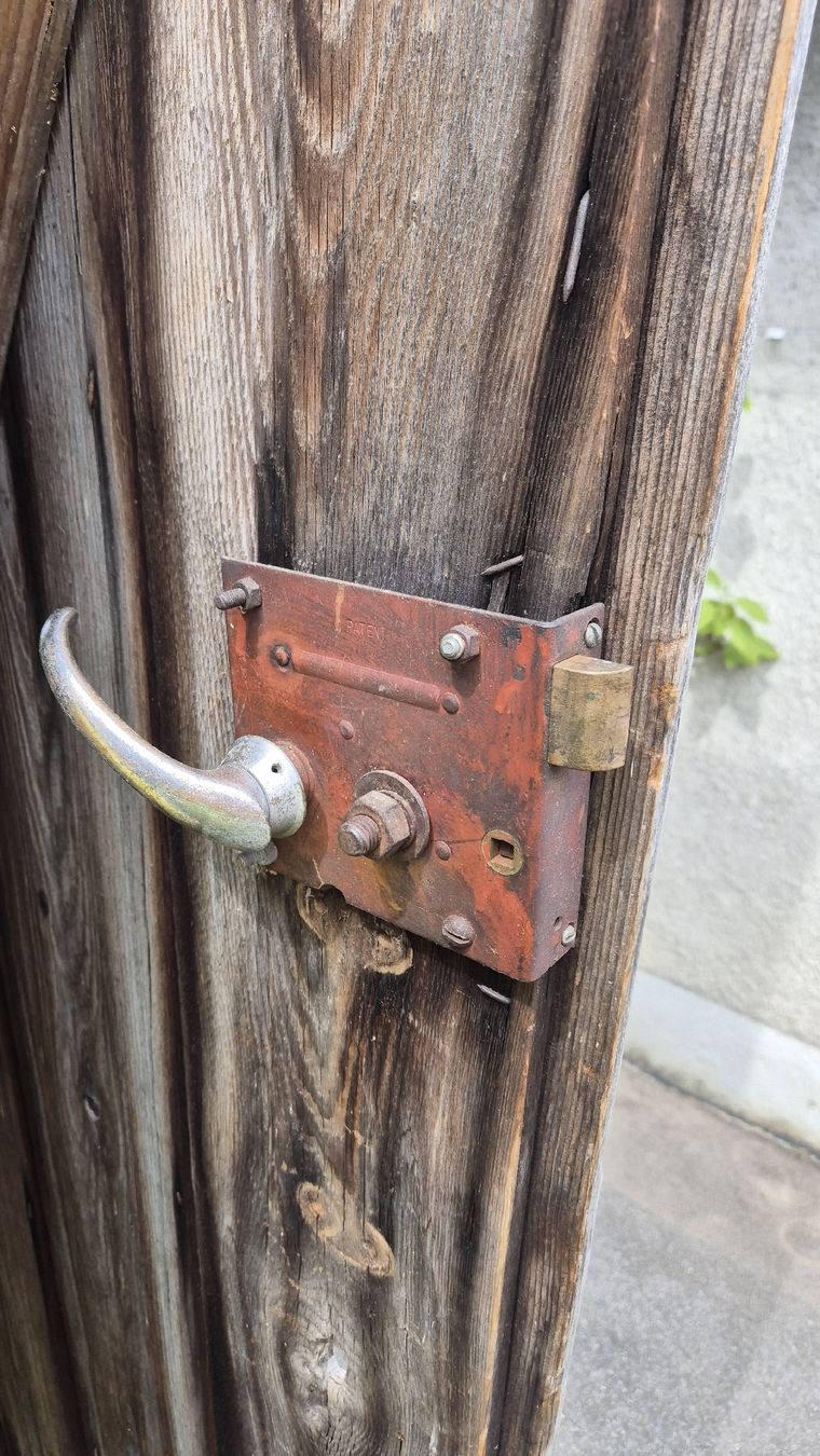 Porte: Holztor, Shaby chic, Altholz – Difettoso da Wetzikon ZH venduto da Fagus 3