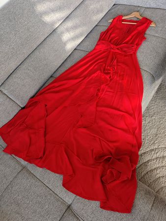 Red Maxi Dress Size L Ruffled High-Low Hem ❤️🍒