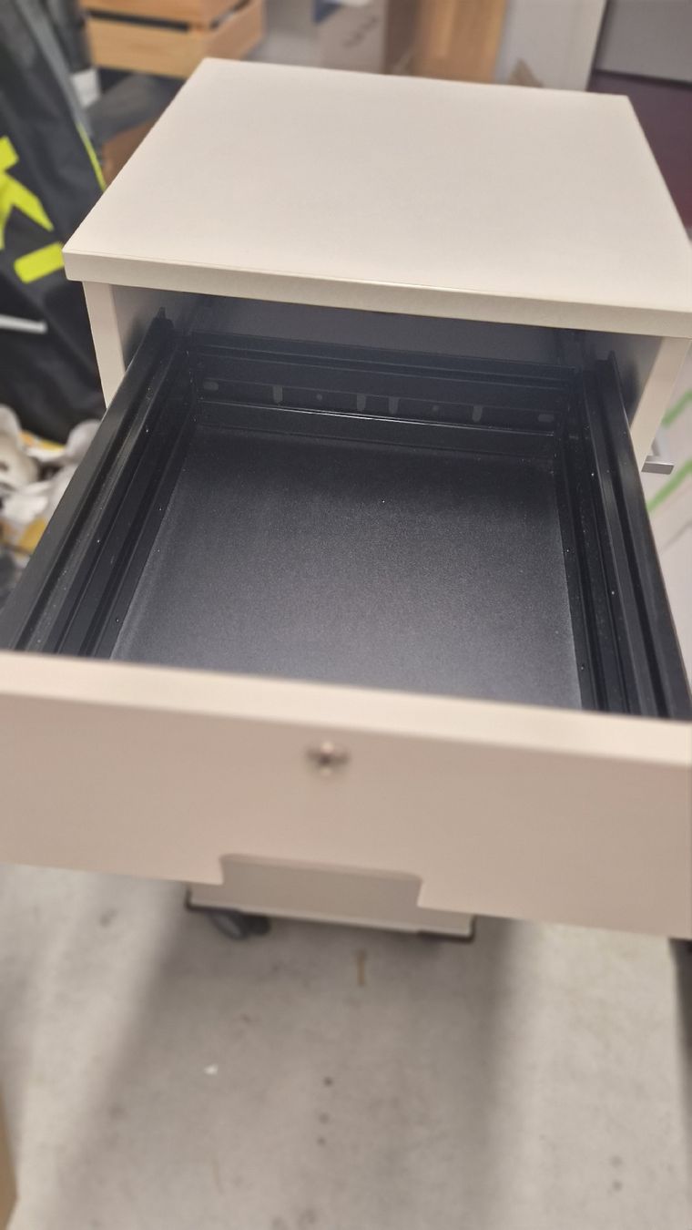 Eléments de bureau: Rollcontainer – Neuf (Voir description) à Chur par phr_h77q 7