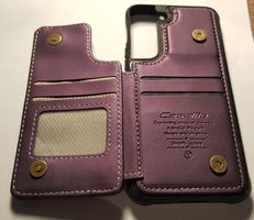 Leder Hülle lila mit Kartenfächern zu Samsung Galaxy S22