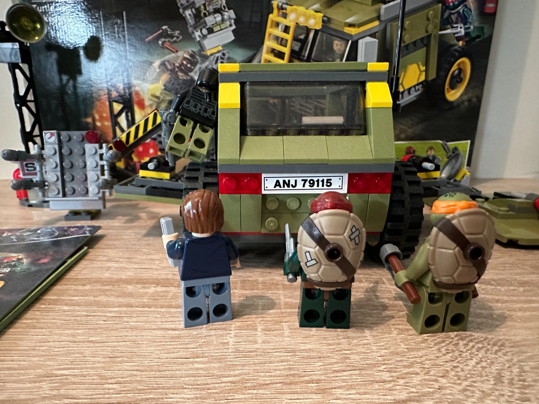Lego Kit di costruzioni: LEGO 79115 Turtle Van Takedown – Usato da Basel venduto da Don-Angel 7