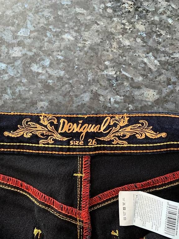 Jeans: Jeans Desigual – Gebraucht aus Niedergösgen von 7591 2
