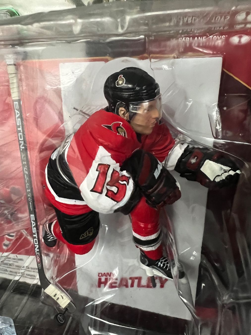 Statuette: McFarlane NHL # 15 Dany Heatley Ottawa Senators – Nuovo e nell'imballaggio originale da Buckten venduto da Dominoluna 1