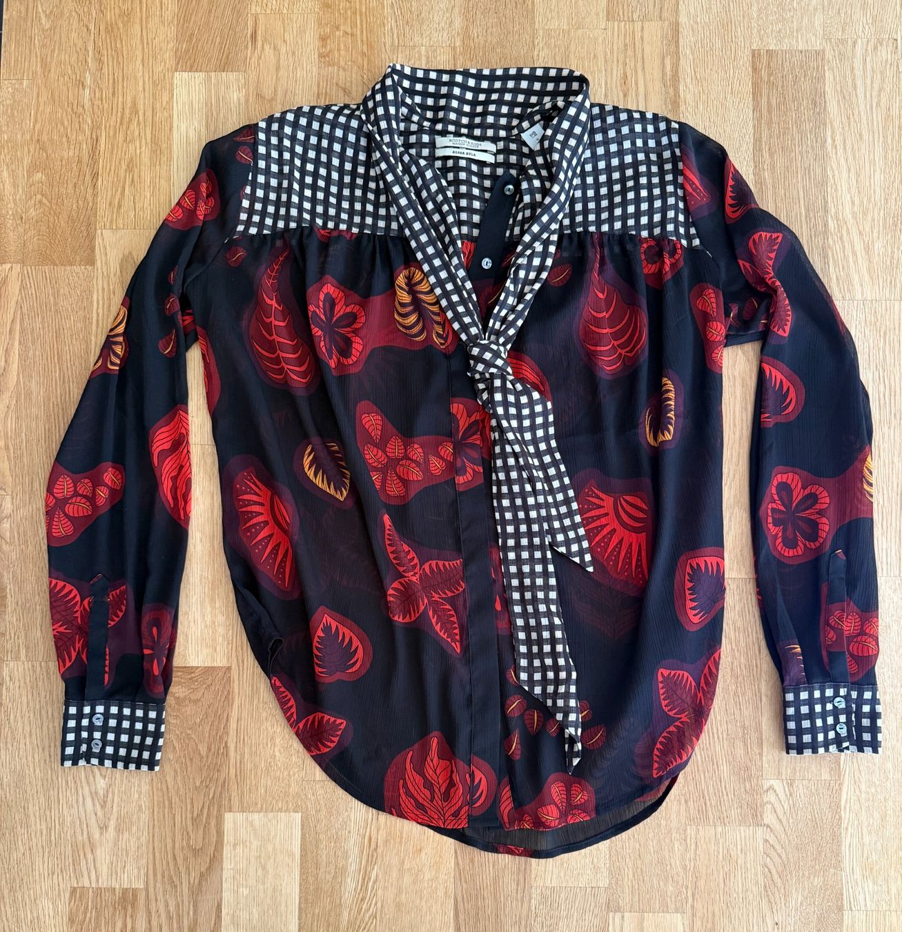 Maison Scotch Camicette: Spende MSF - Scotch & Soda - Bluse - in Grösse S – Usato da Fällanden venduto da La_Natie