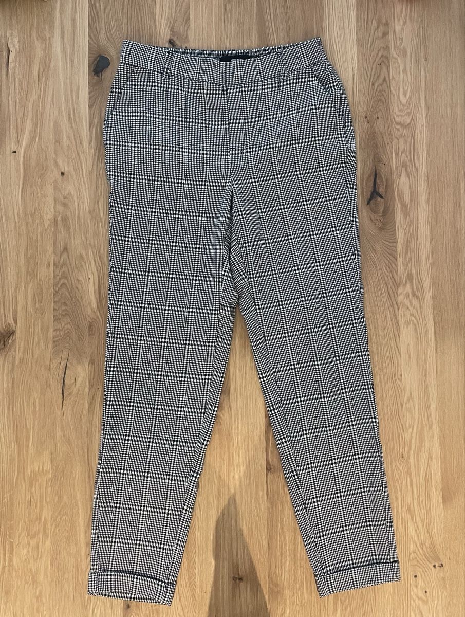 Vero Moda Pantaloni: Elegante Stoffhose – Usato da Chur venduto da buc_6tcp