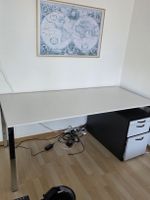Schreibtisch mit Schubladenkorpus schwarz weiss 180x80cm