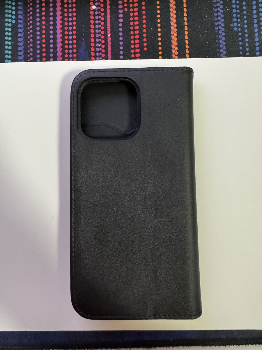 Cover & Protezioni schermo: Iphone 15 pro max Klapphülle – Usato da Basel venduto da YMSP 2