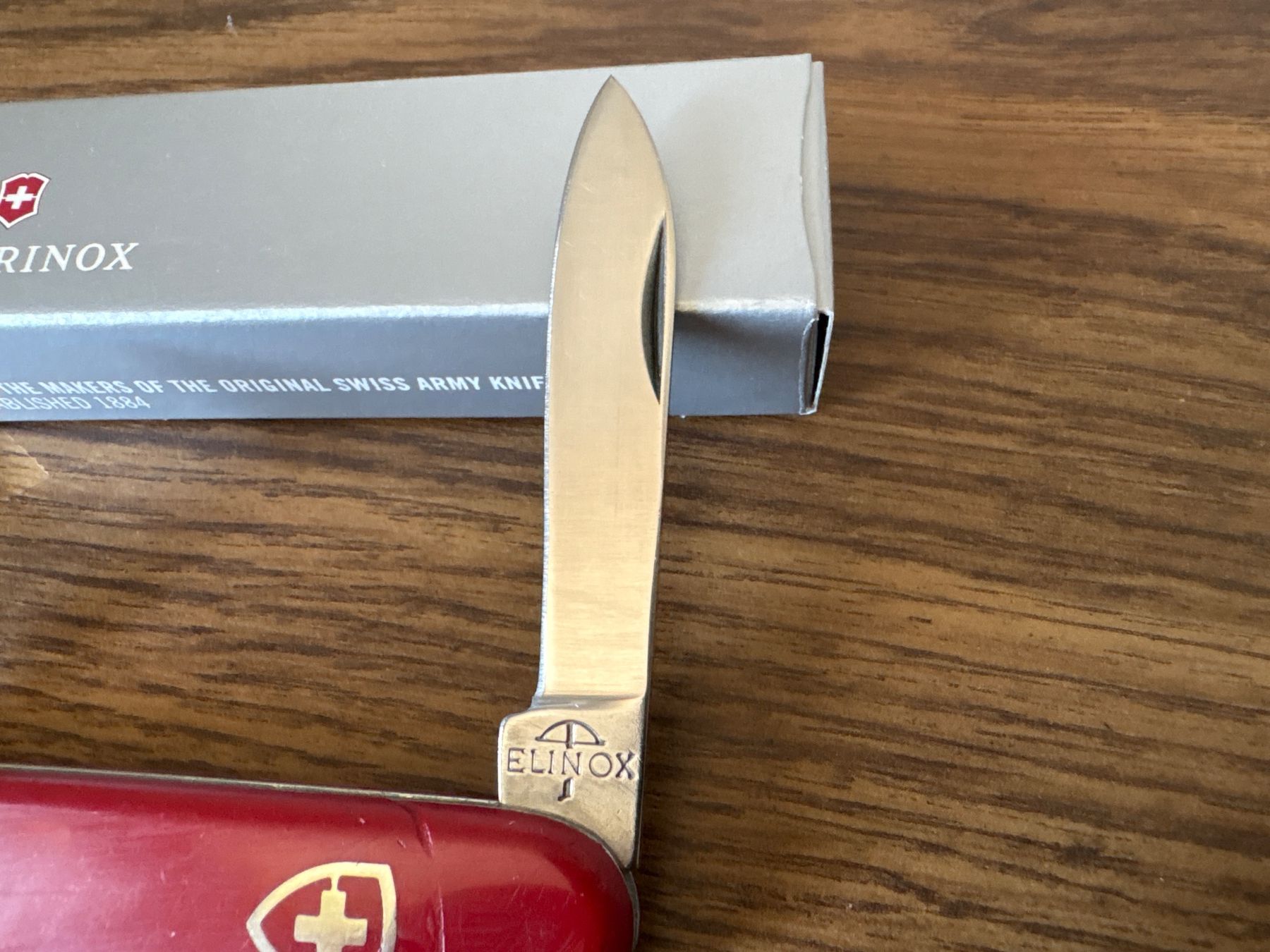 Victorinox Coltelli tascabile: VICTORINOX - ELINOX - Sackmesser – Usato da Andwil SG venduto da Rainboli 4
