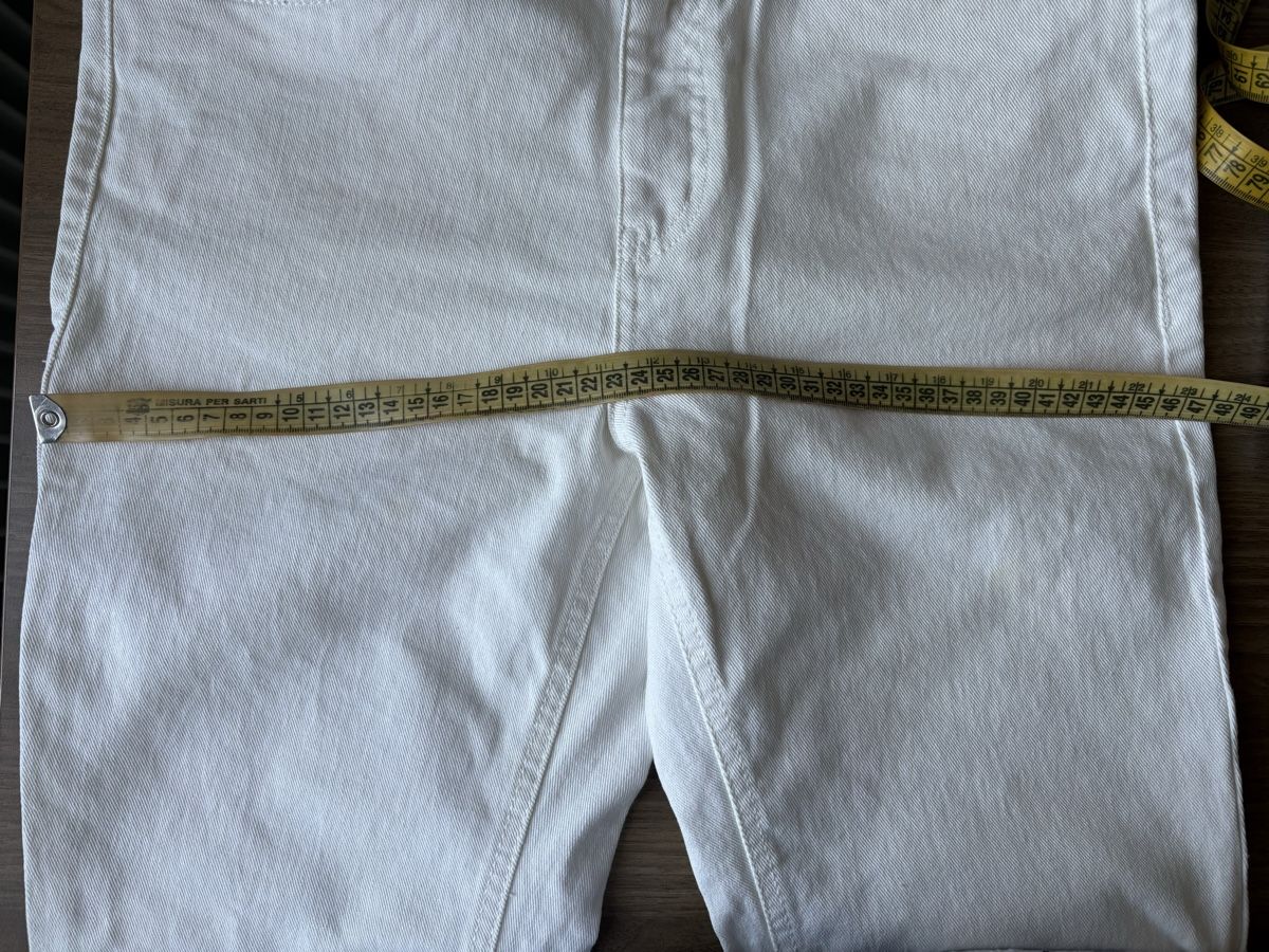 Jeans: Damen Jeans weiss 40 – Usato da Oensingen venduto da Chicotus 3
