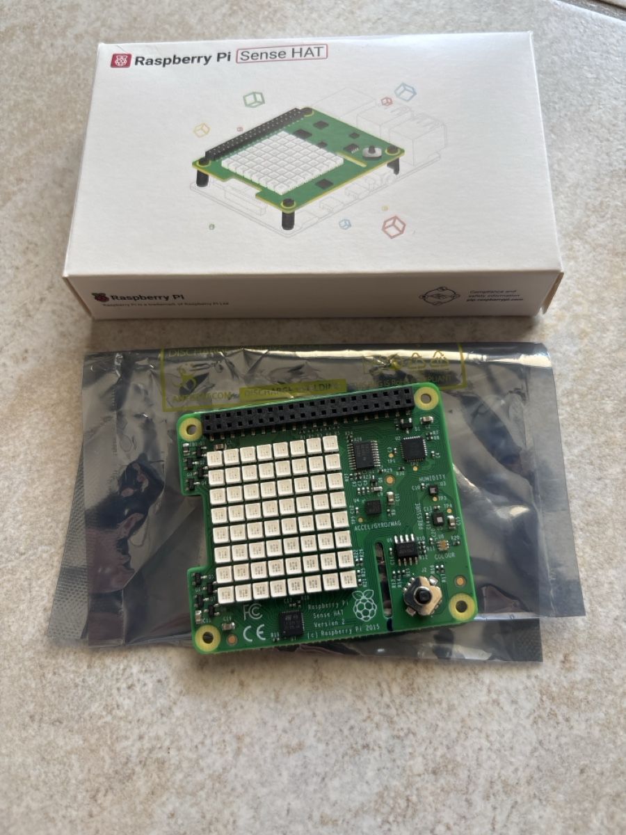 Raspberry Pi Componenti elettronici: Raspberry Pi Sense HAT neuwertig – Nuovo (secondo la descrizione) da Hombrechtikon venduto da bru_7mmt 1