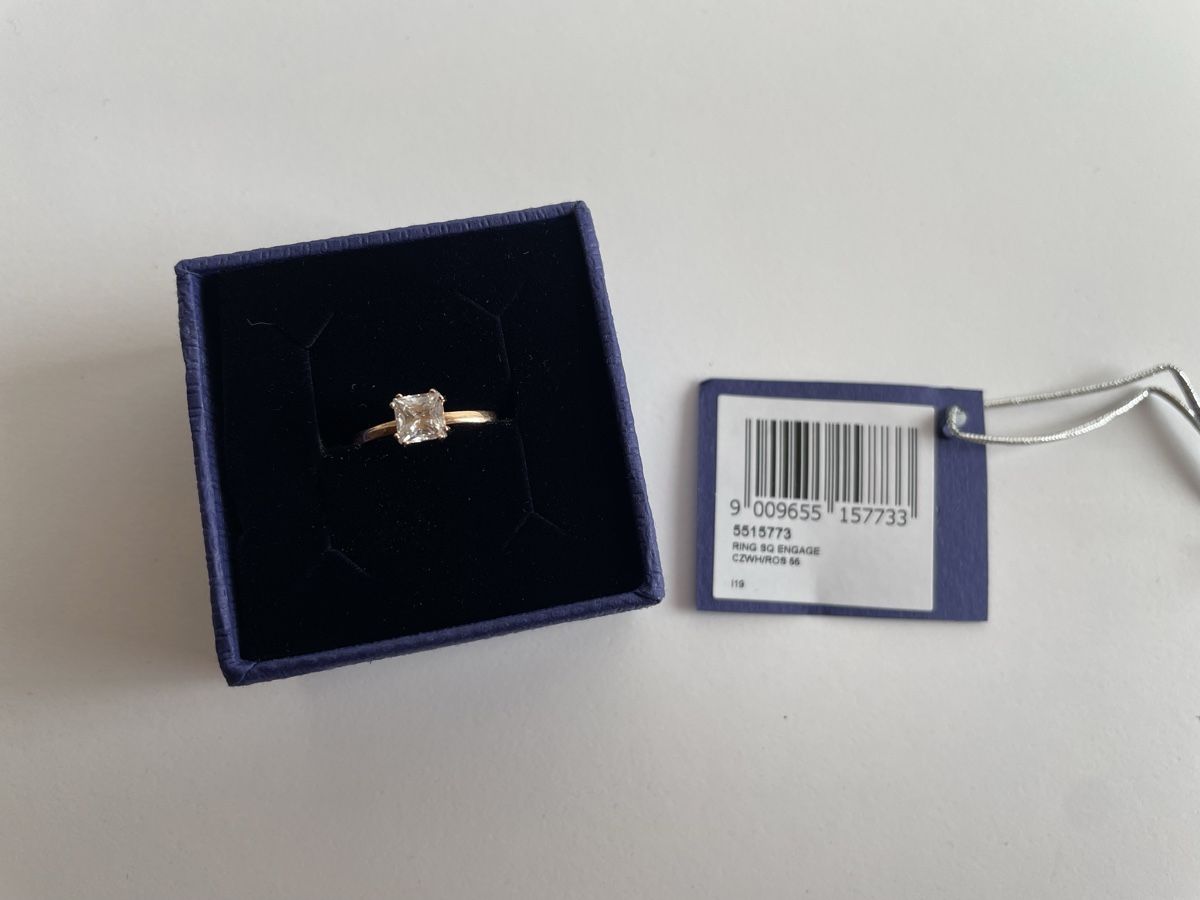 Swarovski Anelli: Bague Swarovski - modèle Attract – Nuovo e nell'imballaggio originale da Le Lieu venduto da dou_98q2
