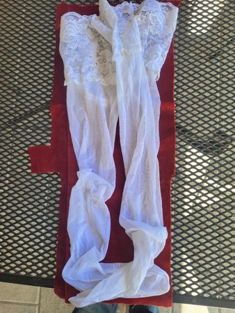 Strumpfhalter Strümpfe weiss mit Spitze Knopf weiss neu