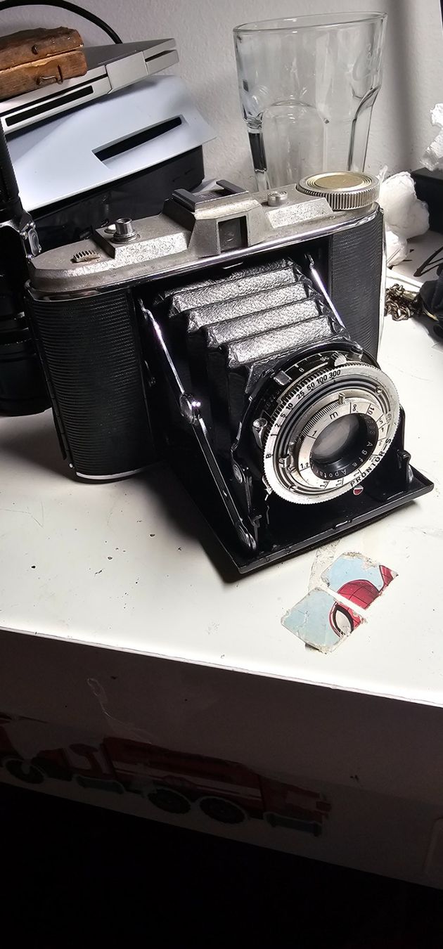 Fotocamera: Alte Kamera – Usato da Losone venduto da del_yh97