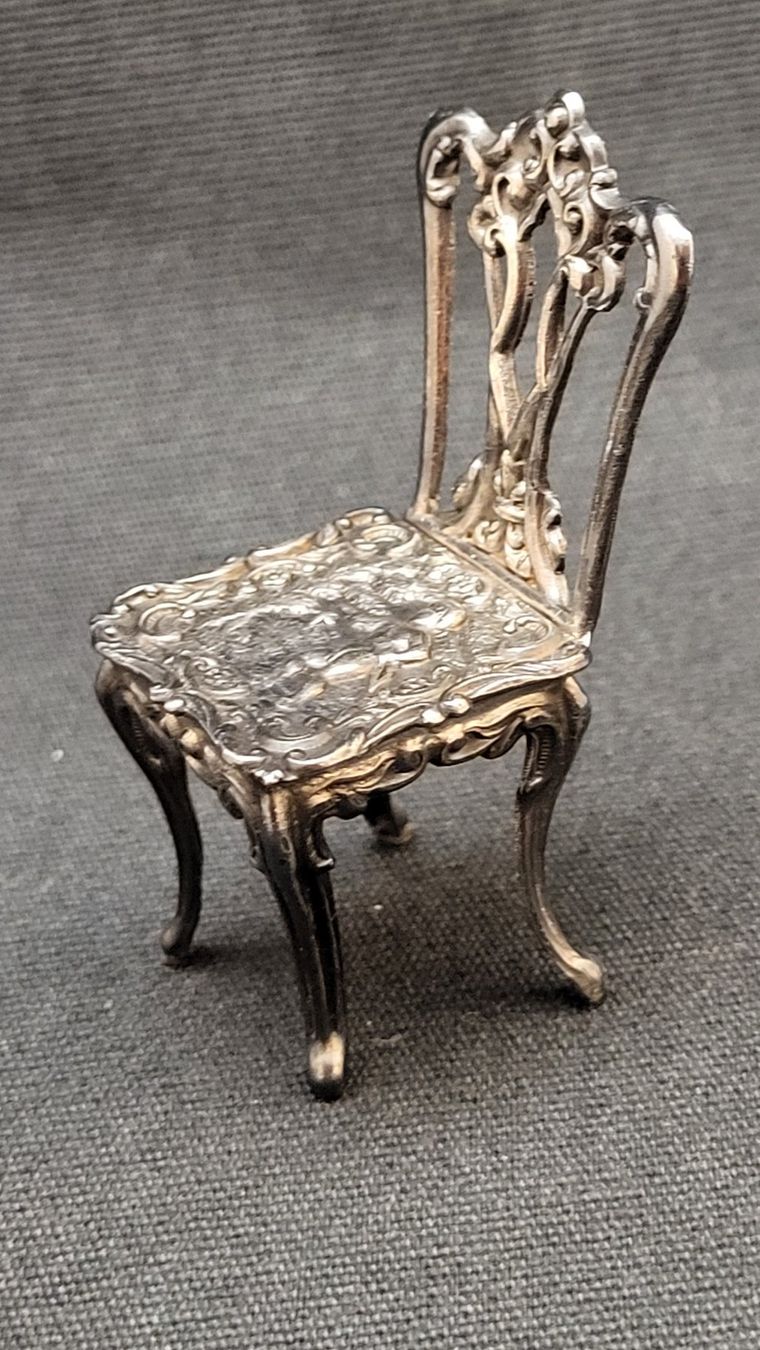 Figuren: MINIATUR-STUHL aus Silber – Gebraucht aus Basel von spinne02 4