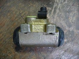 Renault Radbremszylinder 77 01 035 464
